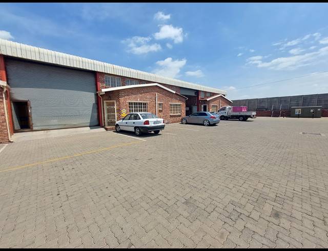 707M² FACTORY FOR SALE IN ANDERBOLT